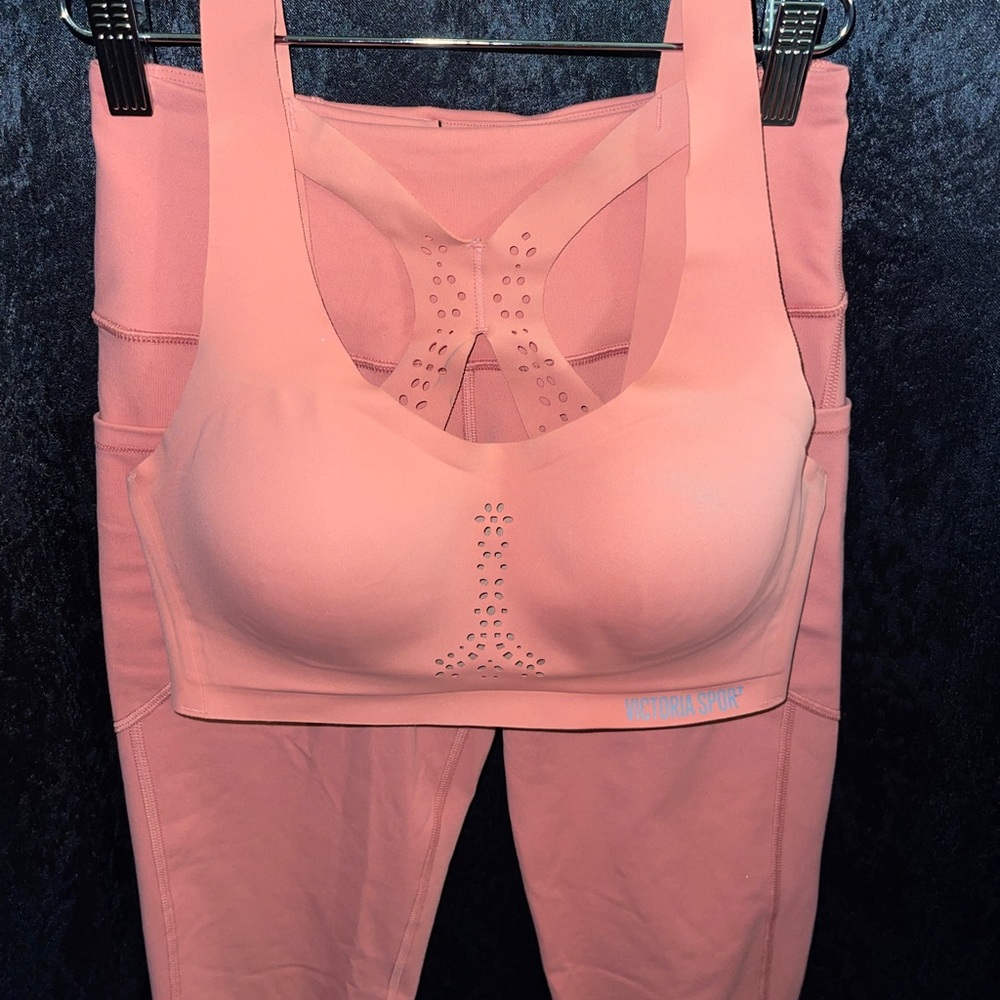 Victoria's Secret VSX Angel Max Sports Bra and Leggings set